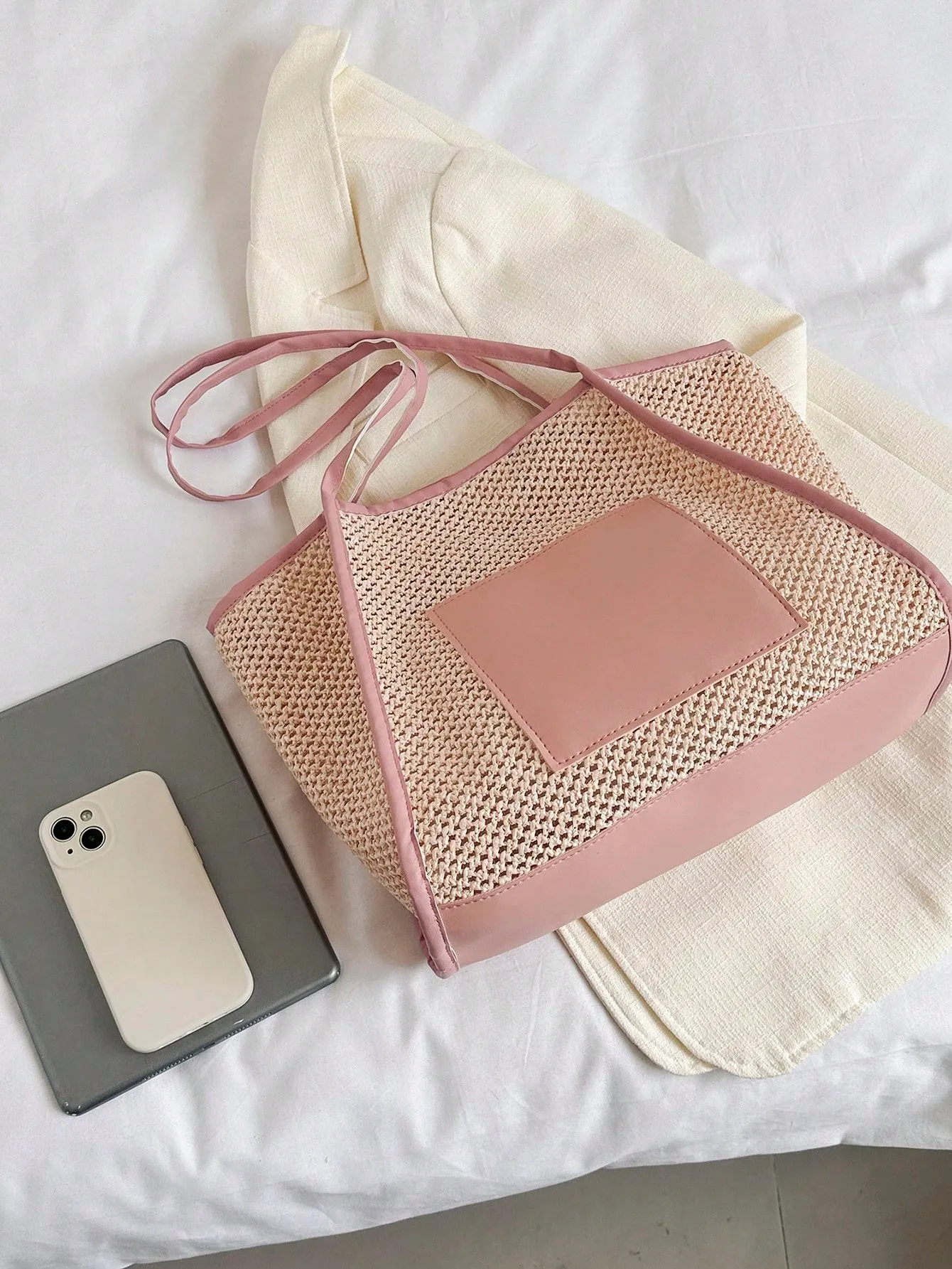 2024 New Arrival: Trendy Mesh Shoulder Beach Tote Bag for Women
