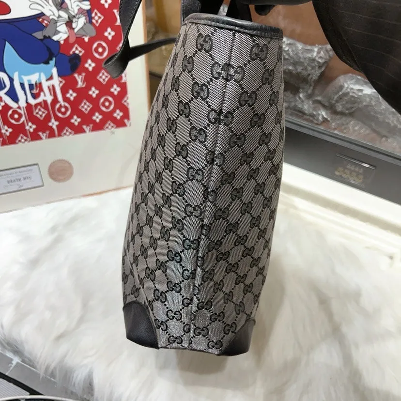 Gucci GG Supreme Gray Tote Bag