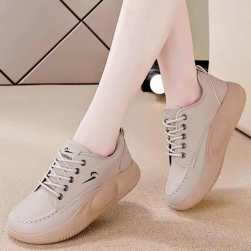 Lightweight Versatile Sports Shoes