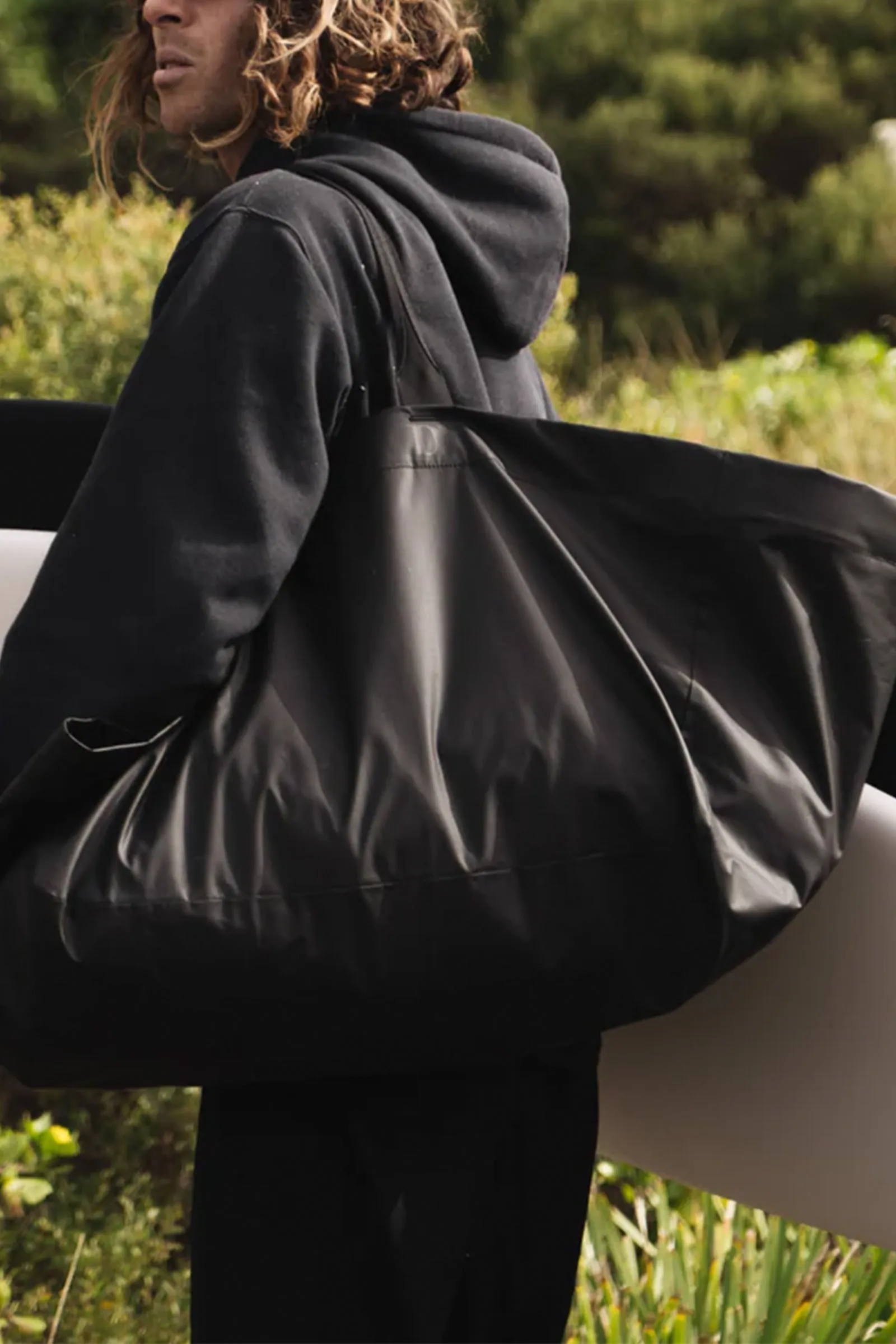 Surf Tote 80L Black Out